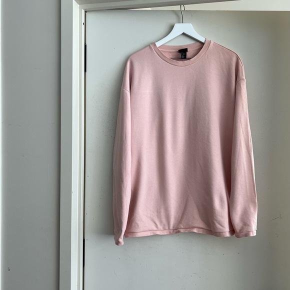 H&M Light Pink Relaxed Fit Sweatshirt - Picture 2 of 4